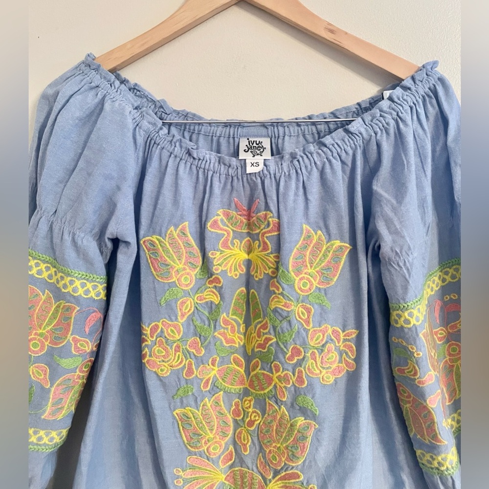 Ivy Jane off shoulder embroidered chambray dress Size X- Small- EUC - Picture 3 of 10